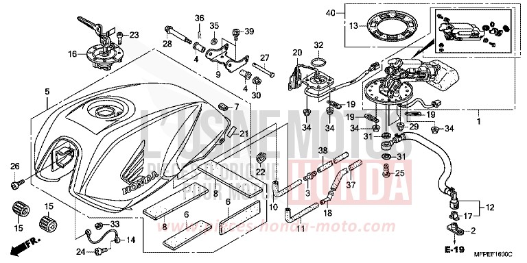 FUEL TANK for CB1300 Super Bold'or ABS PEARL SUNBEAM WHITE (NHA66KF) from 2010